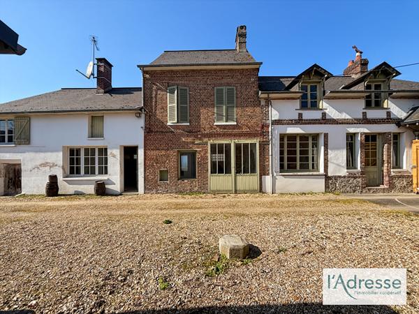 Ensemble immobilier de charme au coeur de Pont Saint Pierre