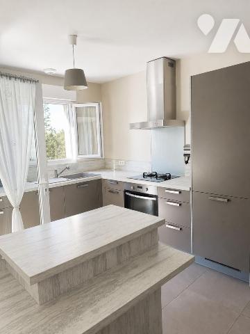 Maison de plain-pied récente avec garage et climatisation – Sarrians