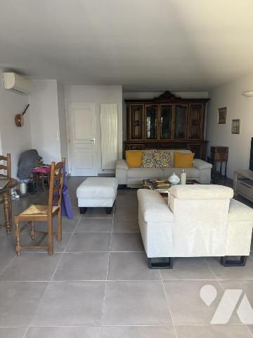 Maison de plain-pied récente avec garage et climatisation – Sarrians