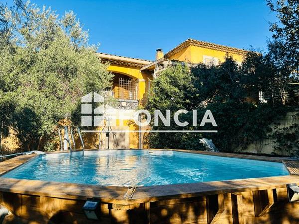 À vendre Maison 6 pièces 179 m² - Sainte-maxime 83120