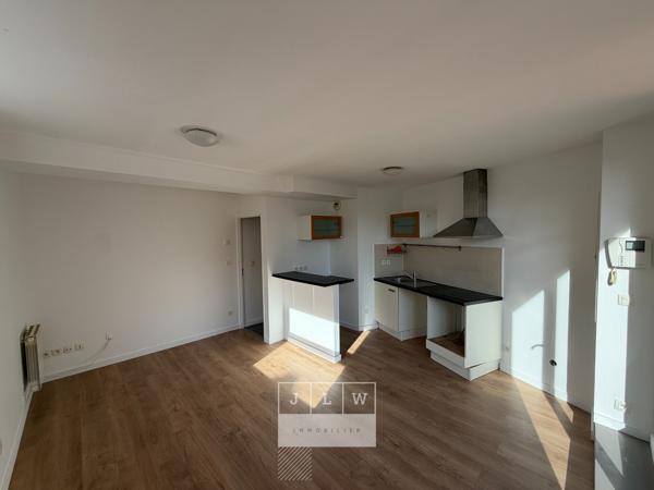 AJLQ-JM63 - Lille T2 NON MEUBLE - 39 M2