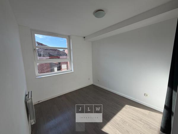 AJLQ-JM63 - Lille T2 NON MEUBLE - 39 M2