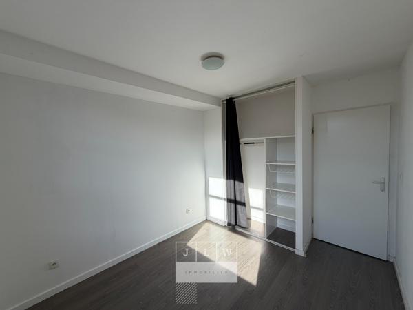 AJLQ-JM63 - Lille T2 NON MEUBLE - 39 M2