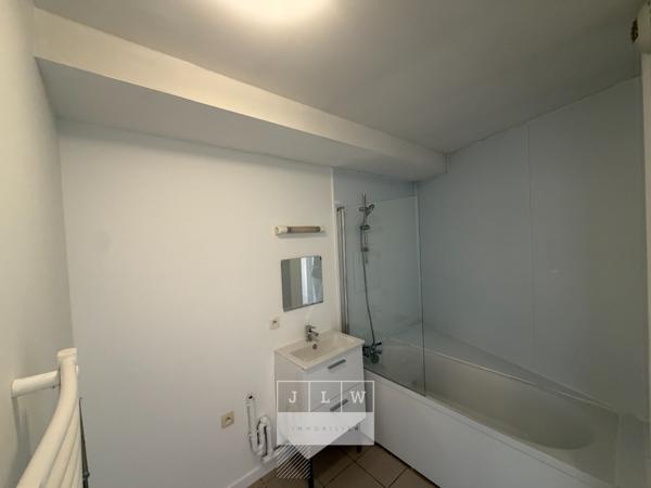 AJLQ-JM63 - Lille T2 NON MEUBLE - 39 M2