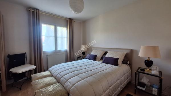 Maison à vendre à Crissey - 5 pièces, 3 chambres, jardin, garage, combles aménageables.