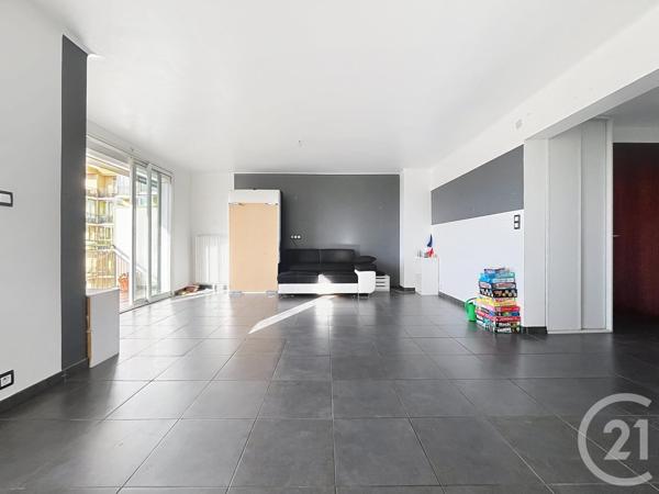 Appartement F4 à vendre  4 pièces - 72,95 m2 FREJUS - 83
