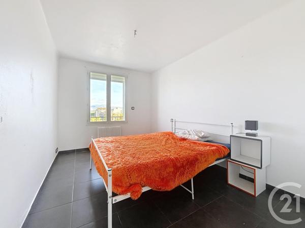 Appartement F4 à vendre  4 pièces - 72,95 m2 FREJUS - 83