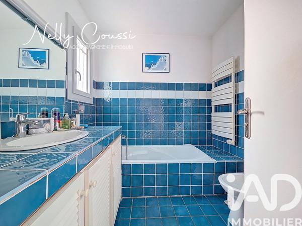 Maison à vendre 5 pièces 133 m² Saint-Aunès