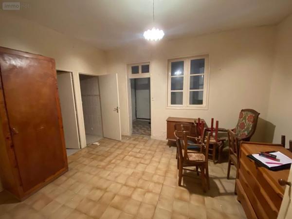 Maison à vendre à Vernantes dans le Maine-et-Loire (49390), ref : 49046/735