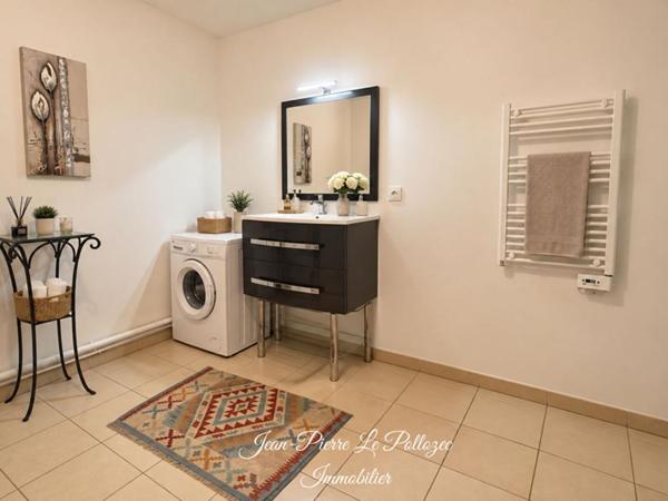 Appartement 2 pièces 43 m2 avec terrasse et parking