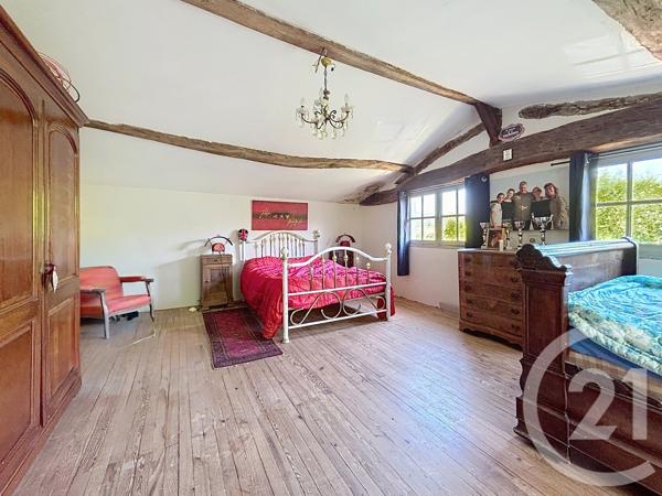 Maison à vendre  5 pièces - 252,10 m 2   MONTPON MENESTEROL  - 24
