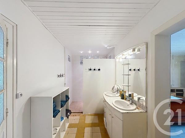Maison à vendre  5 pièces - 252,10 m 2   MONTPON MENESTEROL  - 24