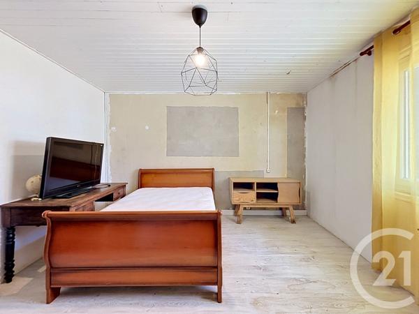Maison à vendre  5 pièces - 252,10 m 2   MONTPON MENESTEROL  - 24