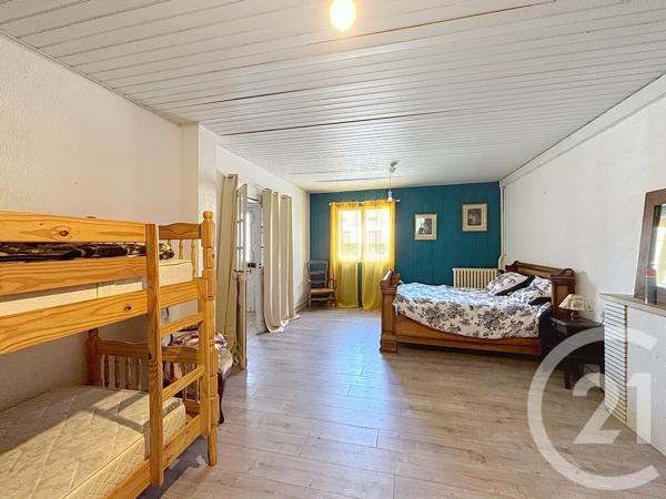 Maison à vendre  5 pièces - 252,10 m 2   MONTPON MENESTEROL  - 24