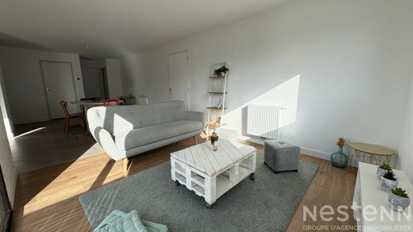 Maison contemporaine de plain pied dans le bourg de Crac'h