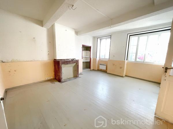 Local d activites de 75,76 m²