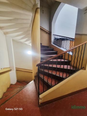 Exclusivité Draguignan bel immeuble en trés bon état de 238m+dépendances 2 appartements F3+2 F1 dépendances ga Draguignan (83300)