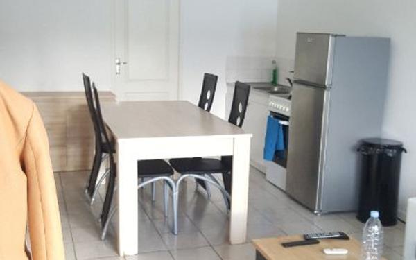 Appartement à louer    2 pièces •  Ons-en-Bray