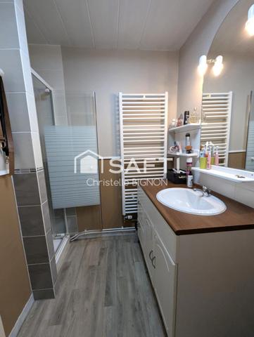 GRAND ET BEL APPARTEMENT F5 DE 102 M²