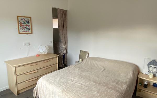 Maison à vendre    4 pièces •  Floirac