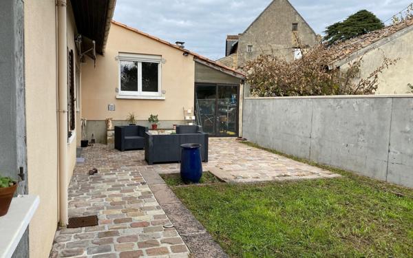 Maison à vendre    4 pièces •  Floirac