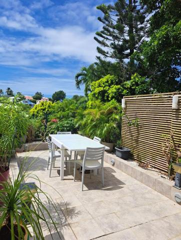 Gosier (97190) TRIPLEX 95M2 A L HOUEZEL