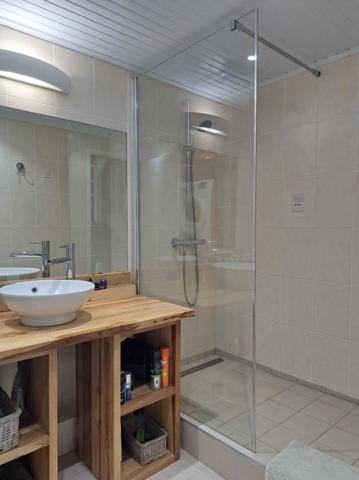 Gosier (97190) TRIPLEX 95M2 A L HOUEZEL