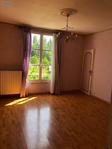 Maison de ville à vendre à Issoudun dans l'Indre (36100), ref : 11813/1457