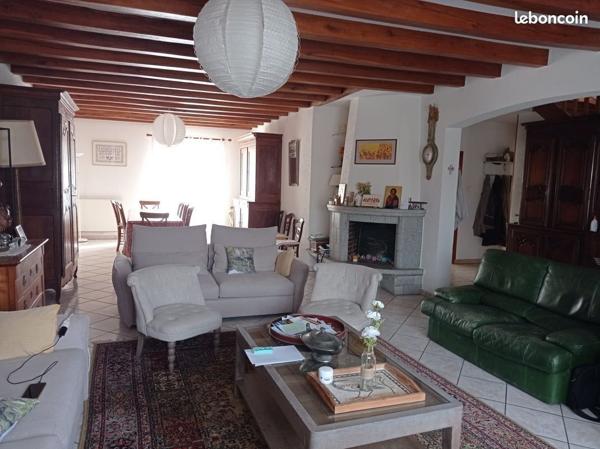 Maison familiale de caractère – Quartier résidentiel recherché à Lucé