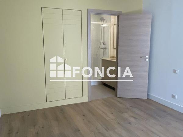 Location Appartement 2 pièces 49.21 m² - 12 TER RUE DU ROI RENE Avignon 84000