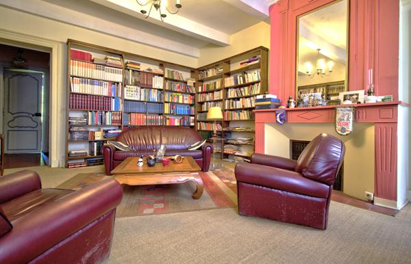 AGEN CENTRE - Maison de caractère de 250 m² avec extérieur, cave dans un quartier calme et recherché