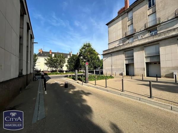 Parking à vendre 15m² Tours (37000)