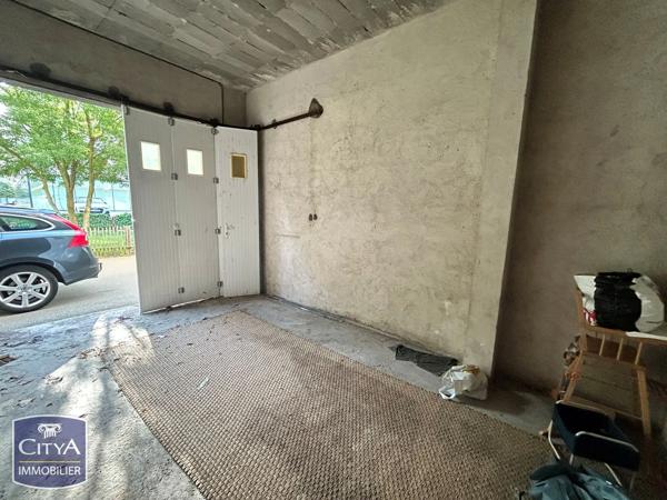 Parking à vendre 15m² Tours (37000)
