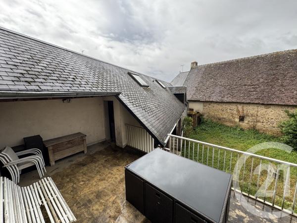 Immeuble à vendre  276,38 m2 CLUIS - 36