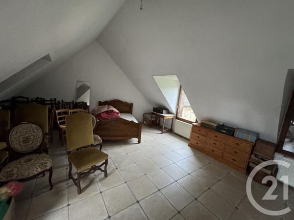 Immeuble à vendre  276,38 m2 CLUIS - 36