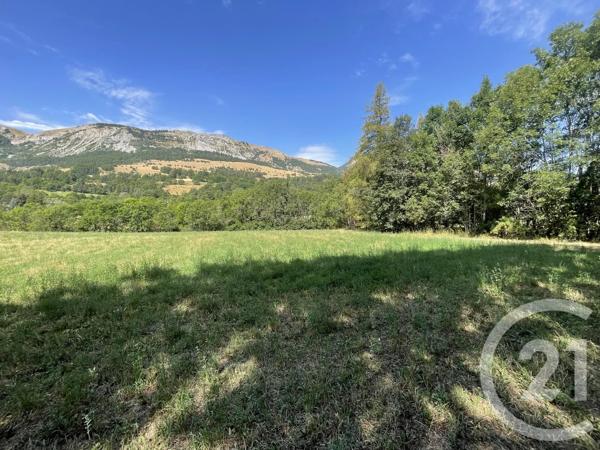 Terrain à vendre  606 m 2   CHABOTTES  - 05