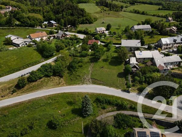 Terrain à vendre  606 m 2   CHABOTTES  - 05