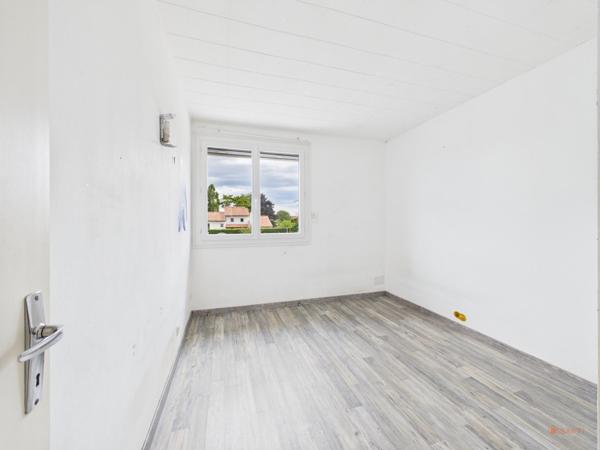 MAISON 4 PIECES 3 CHAMBRES SUR S/SOL