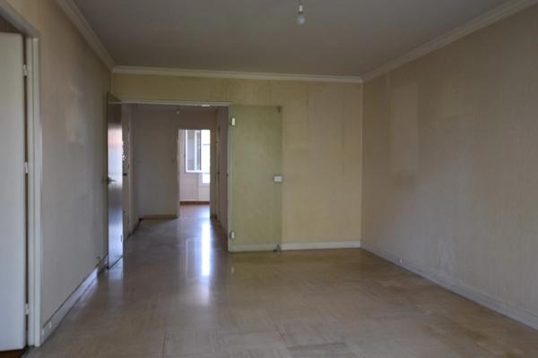Dans le secteur de Bellevue; T4 de 84 m² avec garage et cave