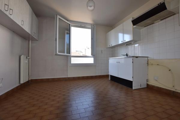 Dans le secteur de Bellevue; T4 de 84 m² avec garage et cave