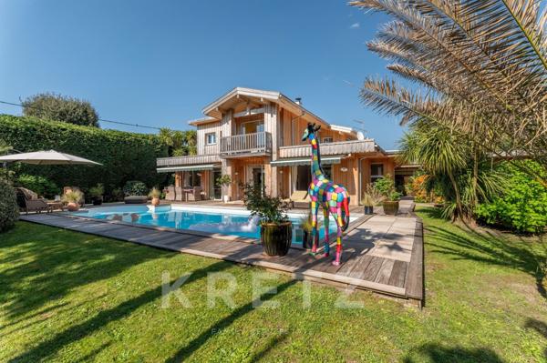 Villa familiale avec piscine à quelques mètres du bassin d'Arcachon