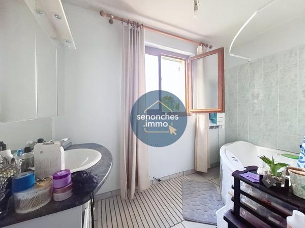 Maison à vendre à Sablons-sur-Huisne  Un bien rare aux portes du Perche