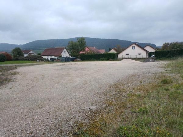 À vendre – Magnifique terrain constructible de 1 823 m² – MARNOZ - Secteur Salins-les-Bains / Arbois (Jura)