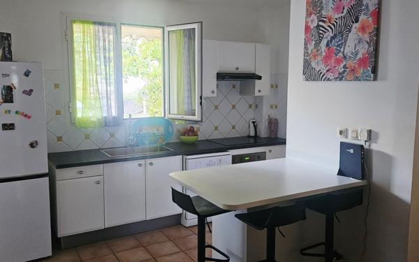 Appartement à vendre    3 pièces • 70,76 m2 Baie-Mahault