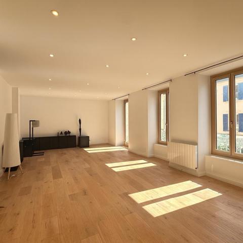 Superbe appartement T4, 2 chambres, de 123,82M ! Hyper centre d'AURAY