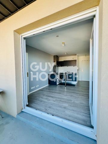 À vendre : Appartement 2 pièces à Combs-la-Ville - Terrasse - Dernier étage - Ascenseur