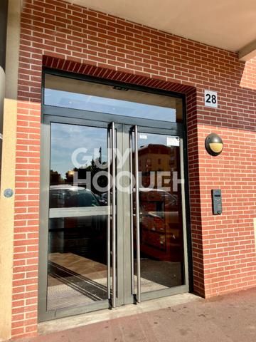 À vendre : Appartement 2 pièces à Combs-la-Ville - Terrasse - Dernier étage - Ascenseur