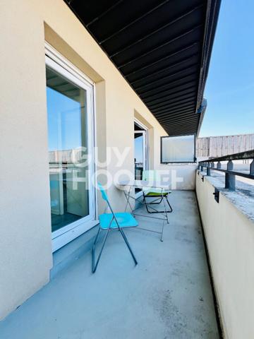 À vendre : Appartement 2 pièces à Combs-la-Ville - Terrasse - Dernier étage - Ascenseur