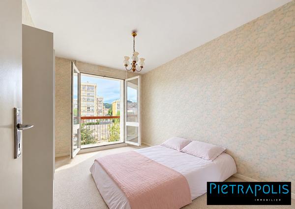 T4 84m2 - balcon et cave - Vals-près-le-Puy
