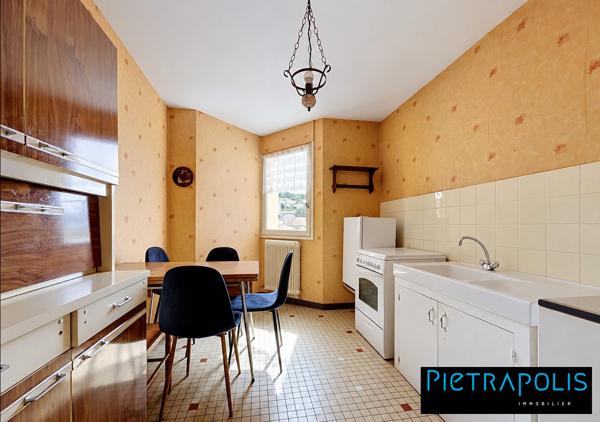 T4 84m2 - balcon et cave - Vals-près-le-Puy